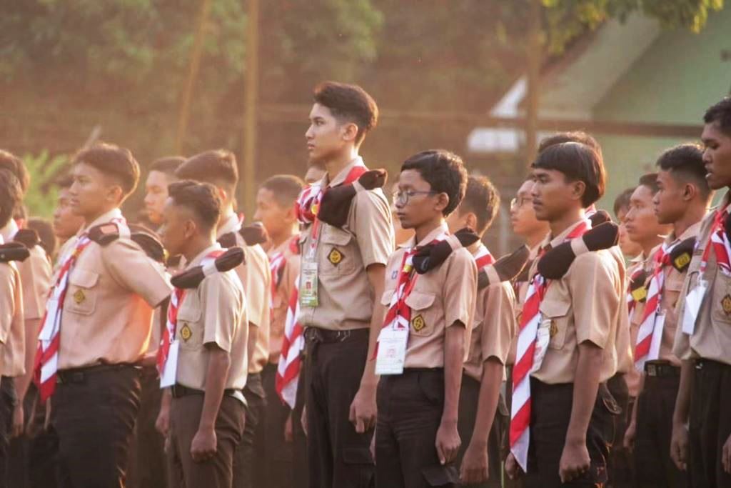 SMAN 7 Semarang Ikuti Perkemahan Pendidikan Karakter di Yonif 411 Kostrad