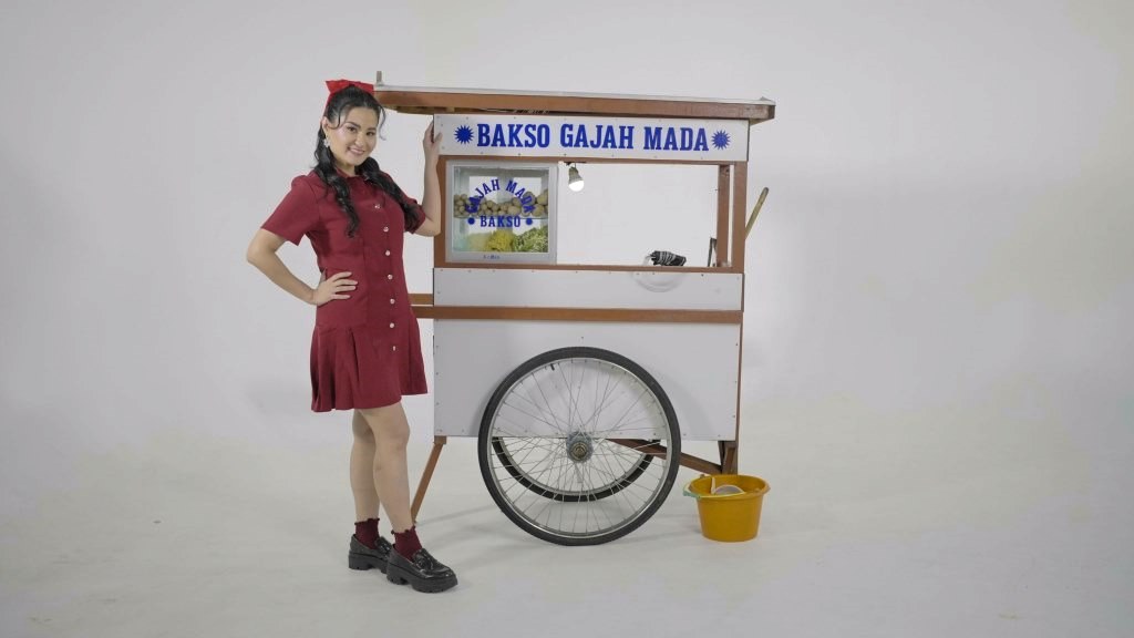 Melisa dan BesThree Hadirkan Kembali Abang Tukang Bakso