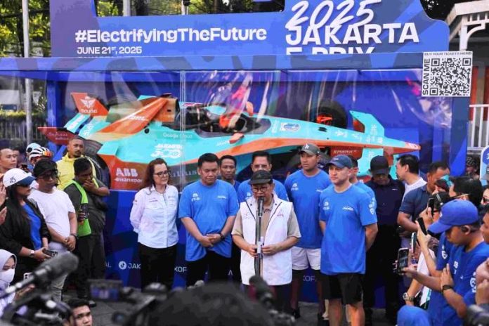 Gubernur Pramono Anung Ajak Warga Meriahkan Jakarta E-Prix 2025
