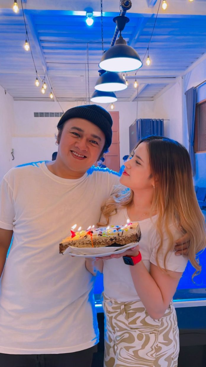 Ulang Tahun Penuh Berkah, Vito Dapat Kejutan Keluarga dan Siap Sambut Anak Kedua