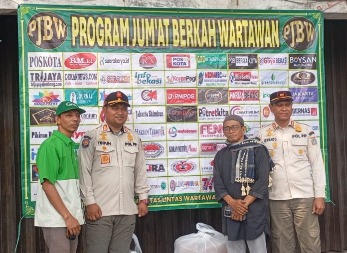 Gandeng Satpol PP Jatinegara, Jumat Berkah Wartawan Tebar Kepedulian Sosial & Ikut Warnai HUT ke-499 Jakarta