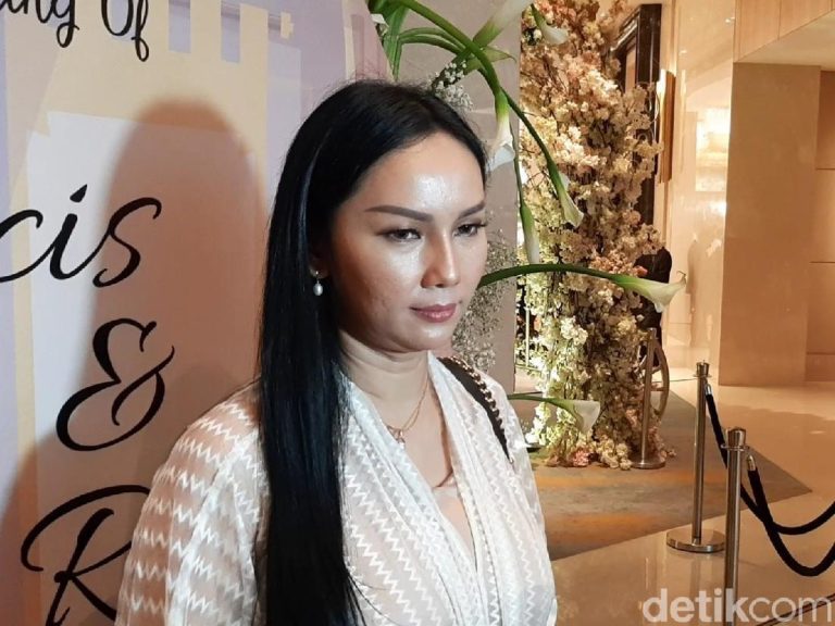 Kalina Oktarani Bantah Dituding Pansos Keluarga Vicky