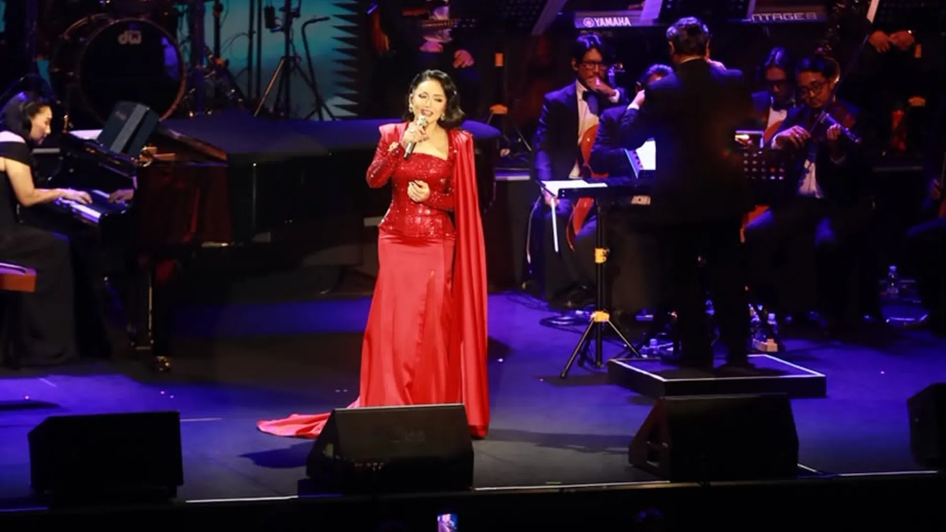 Konser Tribute Teresa Teng Hadirkan Nuansa Nostalgik