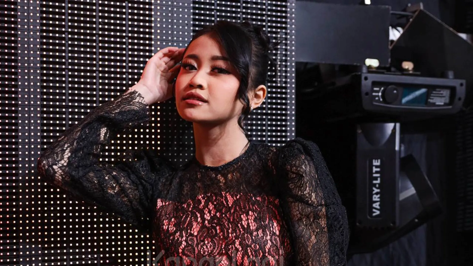 Mila, Tasya, dan April Tampil Kontras di Top 12 DA8