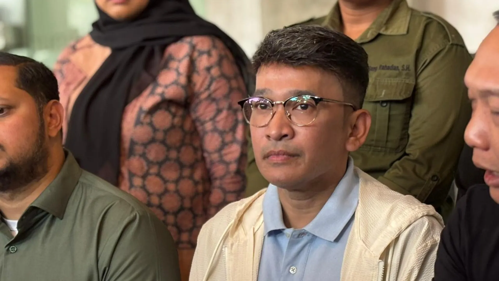 Ruben Onsu Jalani Pemeriksaan Dini Hari soal Illegal Access