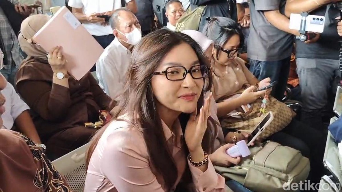 Sarwendah Serahkan 102 Bukti demi Hak Asuh Anak