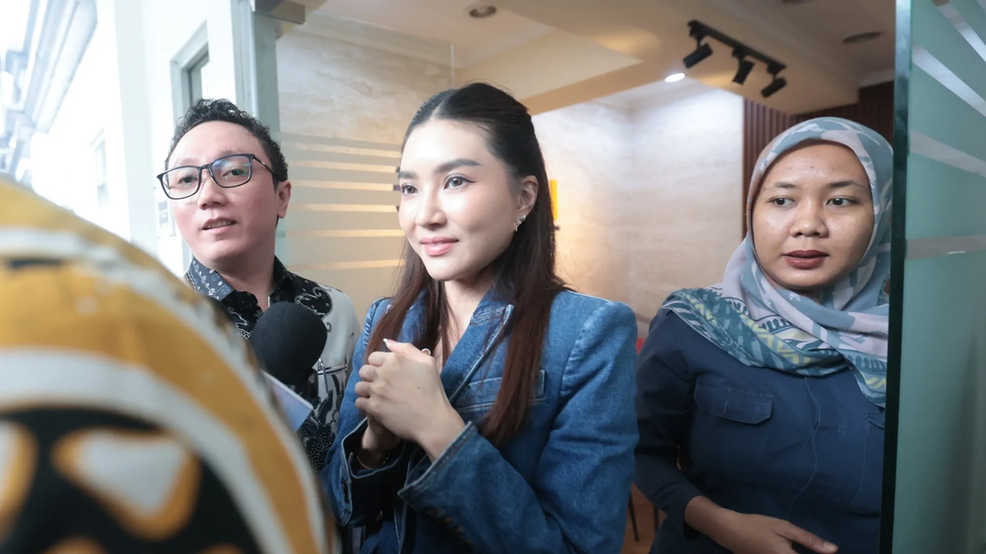 Sarwendah Pertahankan Hak Rumah, Cicilan Jadi Sorotan