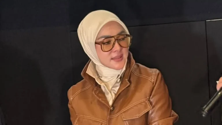 Tiket Rp35 Juta Konser Syahrini Habis, Promotor Buka Suara