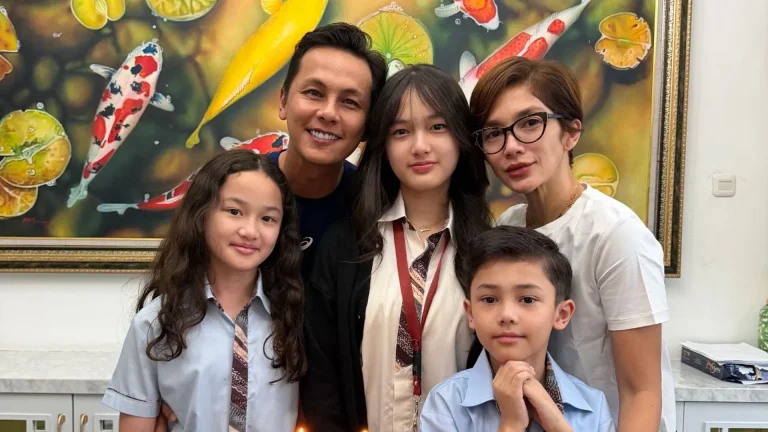 Putri Ussy Sulistiawaty dan Andhika Pratama Ultah ke-14